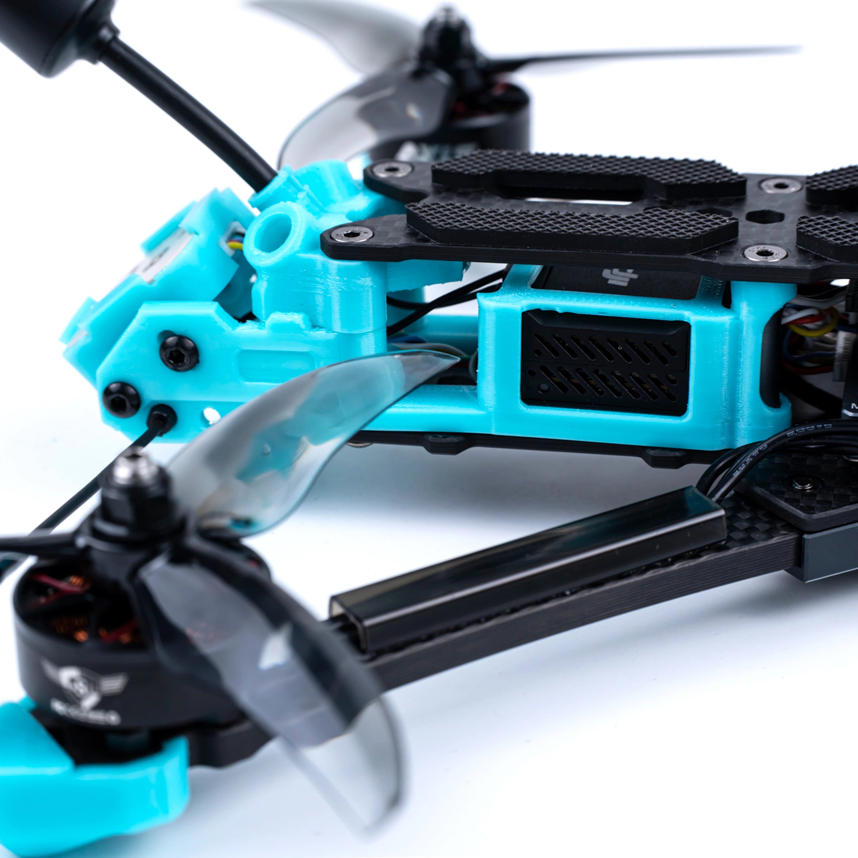 Hot! Axisflying MANTA 5 DeadCat with DJI O3 Air Unit & GPS 6S